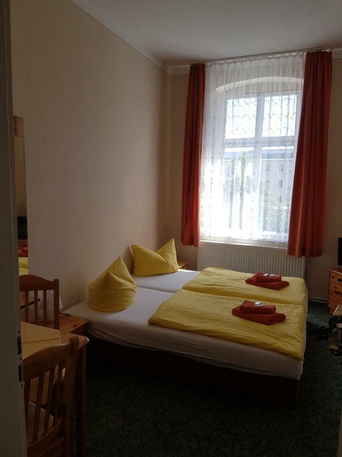 Pension Zum Birnbaum Brandenburg  Exterior foto