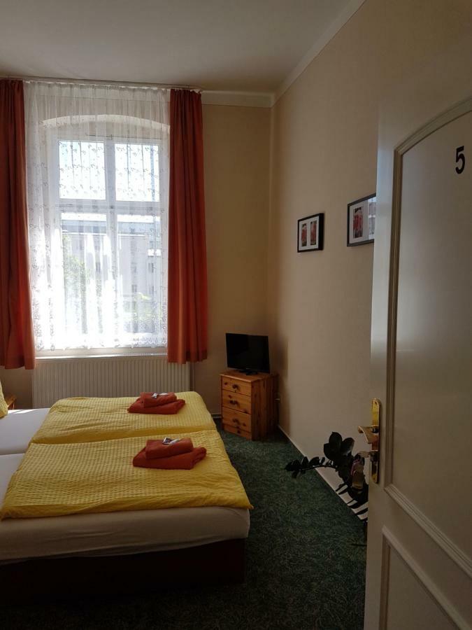 Pension Zum Birnbaum Brandenburg  Exterior foto